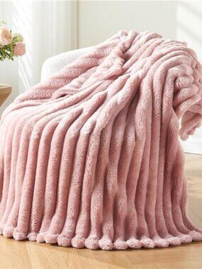 Super Soft Throw Blanket Pink Premium Silky Flannel Fleece 3D Ribbed